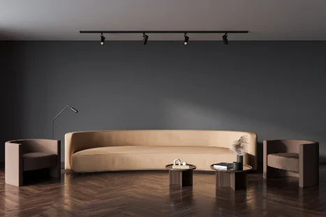 Modernes Wohnzimmer mit Sofa und Sesseln