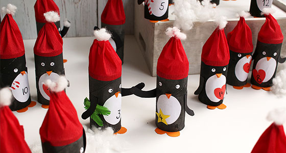 Pinguin-Adventskalender aus Klopapierrollen